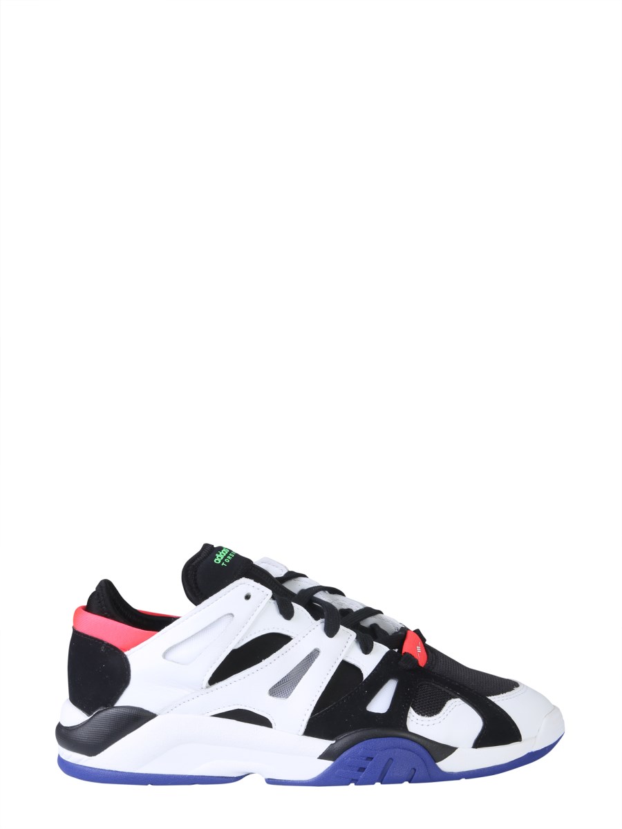 ADIDAS ORIGINALS DIMENSION LO LEATHER SNEAKERS Eleonora Bonucci