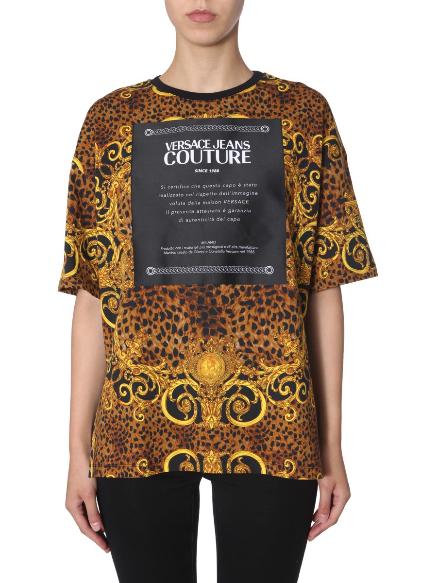 VERSACE JEANS COUTURE - LEO BAROQUE PRINTED OVERSIZE FIT COTTON T