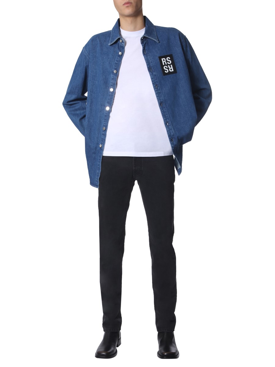 RAF SIMONS - SLIM FIT DENIM SHIRT WITH LOGO PATCH - Eleonora RAF SIMONS - SLIM FIT DENIM SHIRT WITH LOGO PATCH - Eleonora