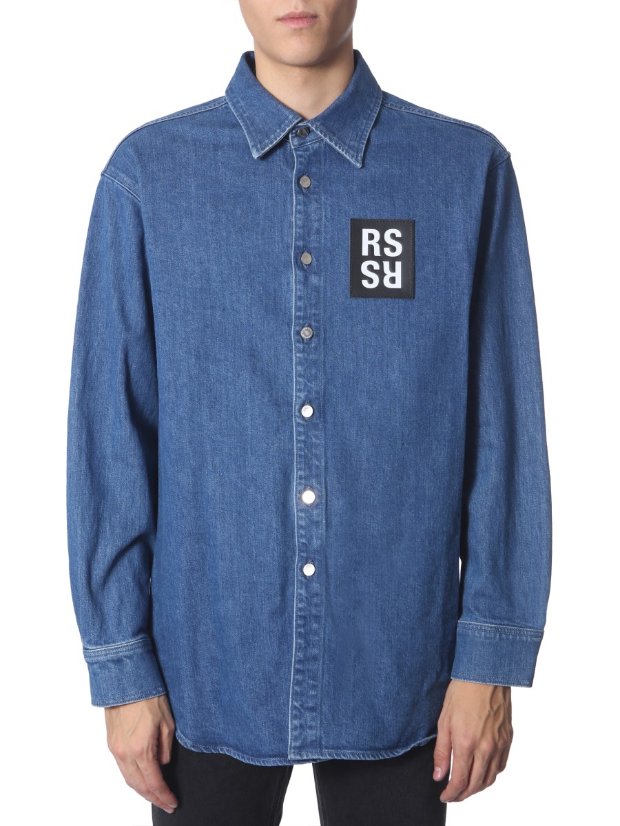 RAF SIMONS - SLIM FIT DENIM SHIRT WITH LOGO PATCH - Eleonora Bonucci