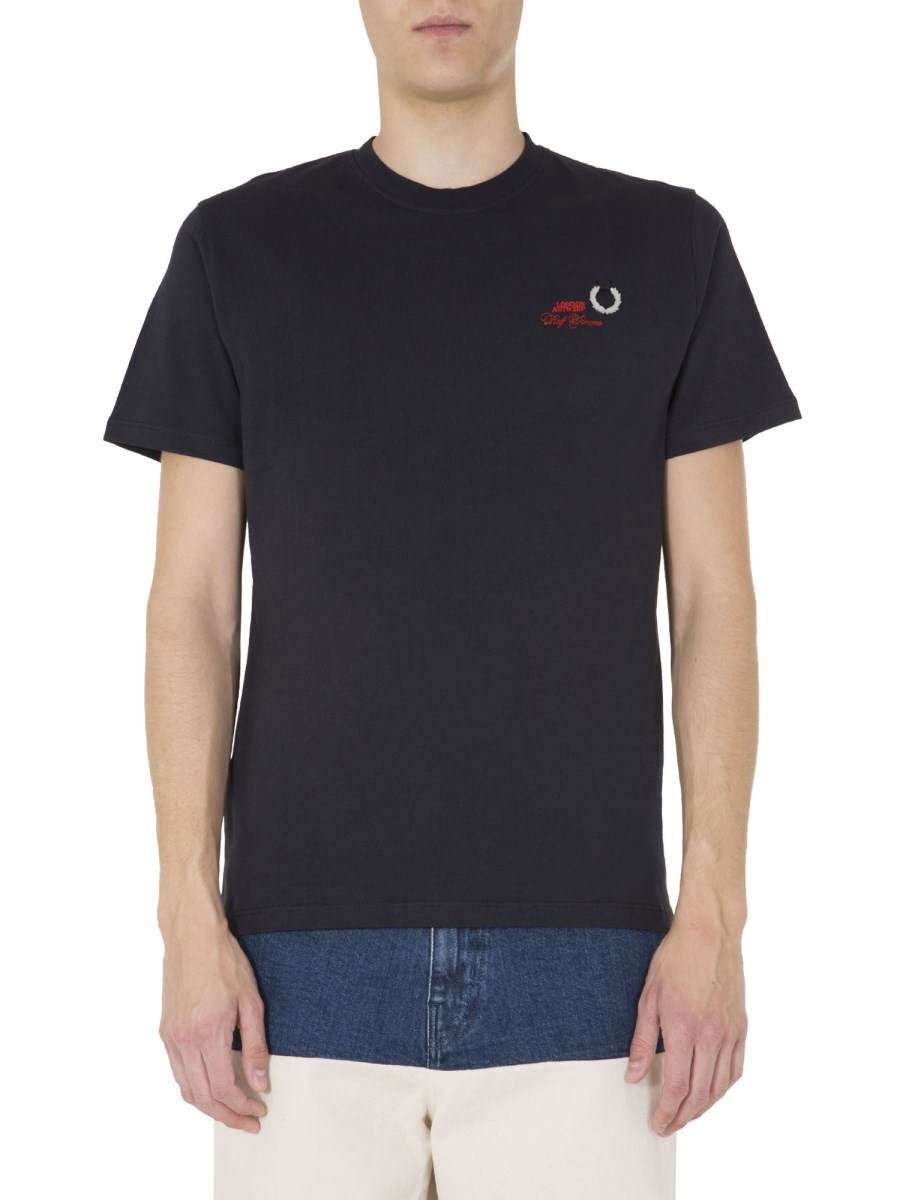 FRED PERRY X RAF SIMONS T-SHIRT GIROCOLLO IN COTONE CON LOGO