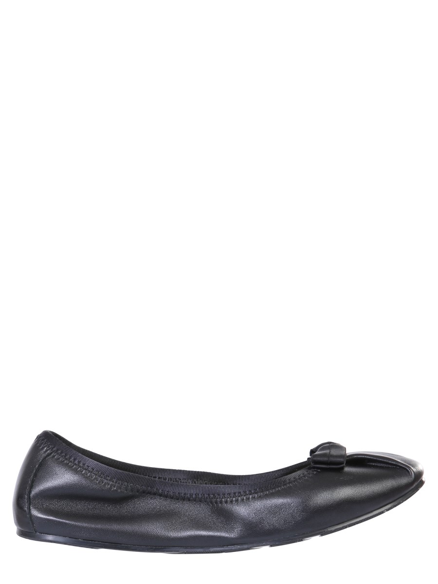 Ferragamo foldaway outlet ballet flat