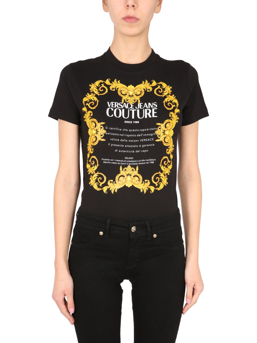 VERSACE JEANS COUTURE COTTON T SHIRT WITH BAROQUE LABEL PATTERN Eleonora Bonucci