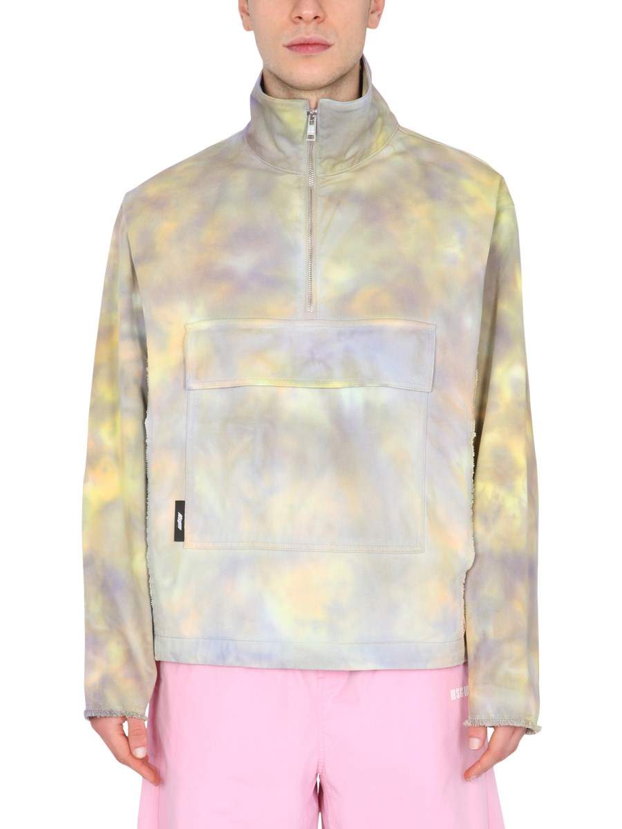 MSGM GIACCA ANORAK IN DENIM DI COTONE CON STAMPA TIE DYE