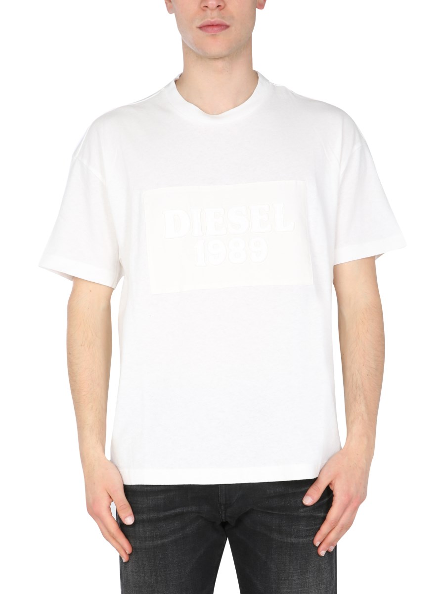 DIESEL T-SHIRT GIROCOLLO IN COTONE CON PATCH LOGO