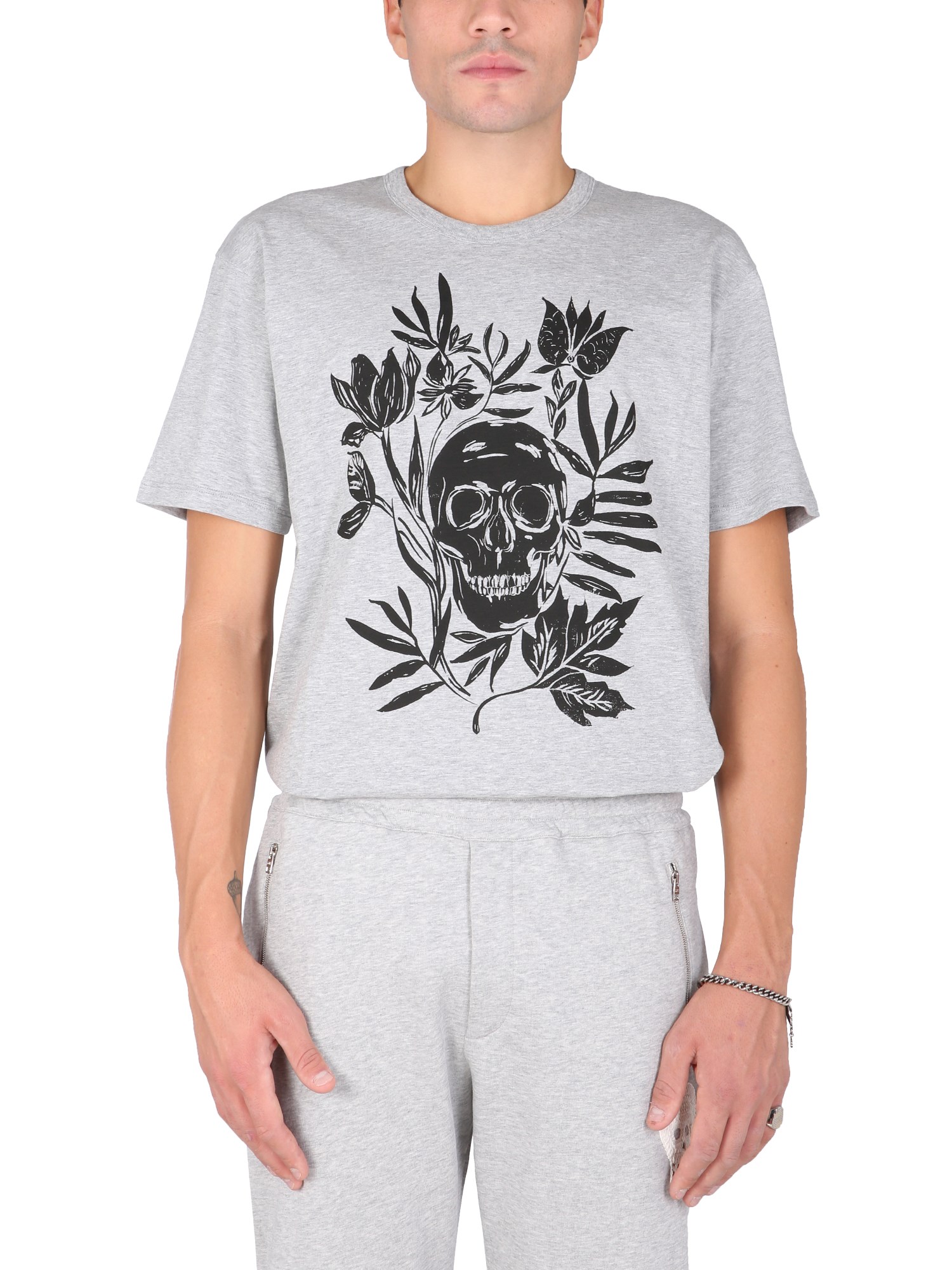 alexander mcqueen skull t-shirt