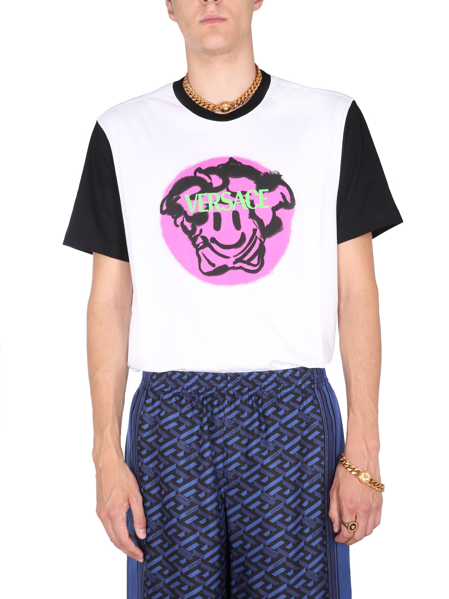 versace "medusa smiley" t-shirt