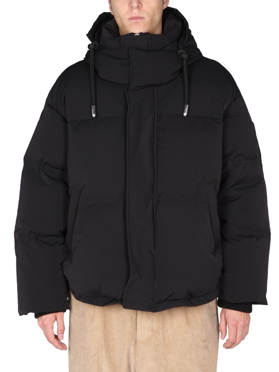 AMI PARIS - SHORT NYLON CANVAS DOWN JACKET WITH LOGO PATCH