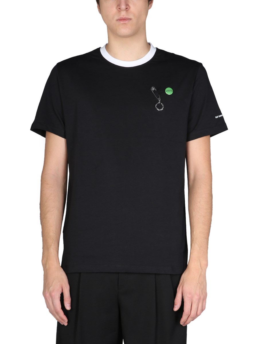 FRED PERRY X RAF SIMONS T-SHIRT SLIM FIT IN JERSEY DI COTONE CON LOGO