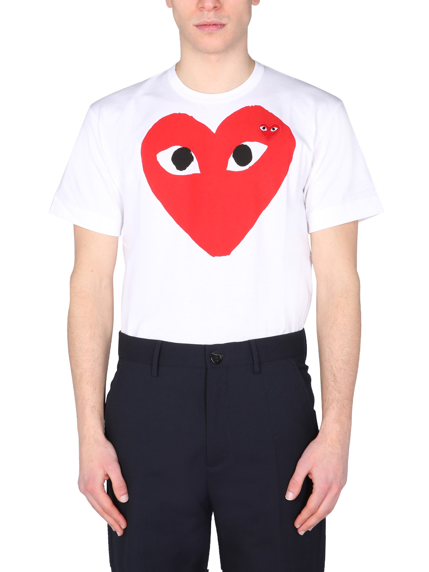 comme des garcons play t-shirt with logo patch