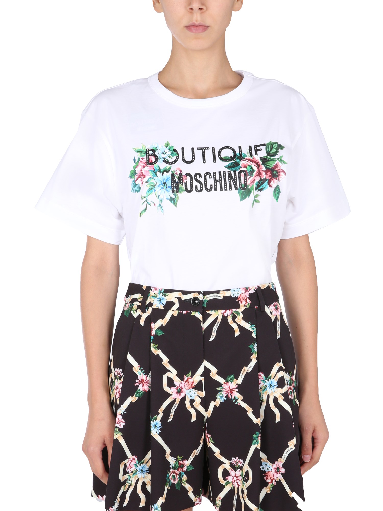 boutique moschino t-shirt with floral argyle print