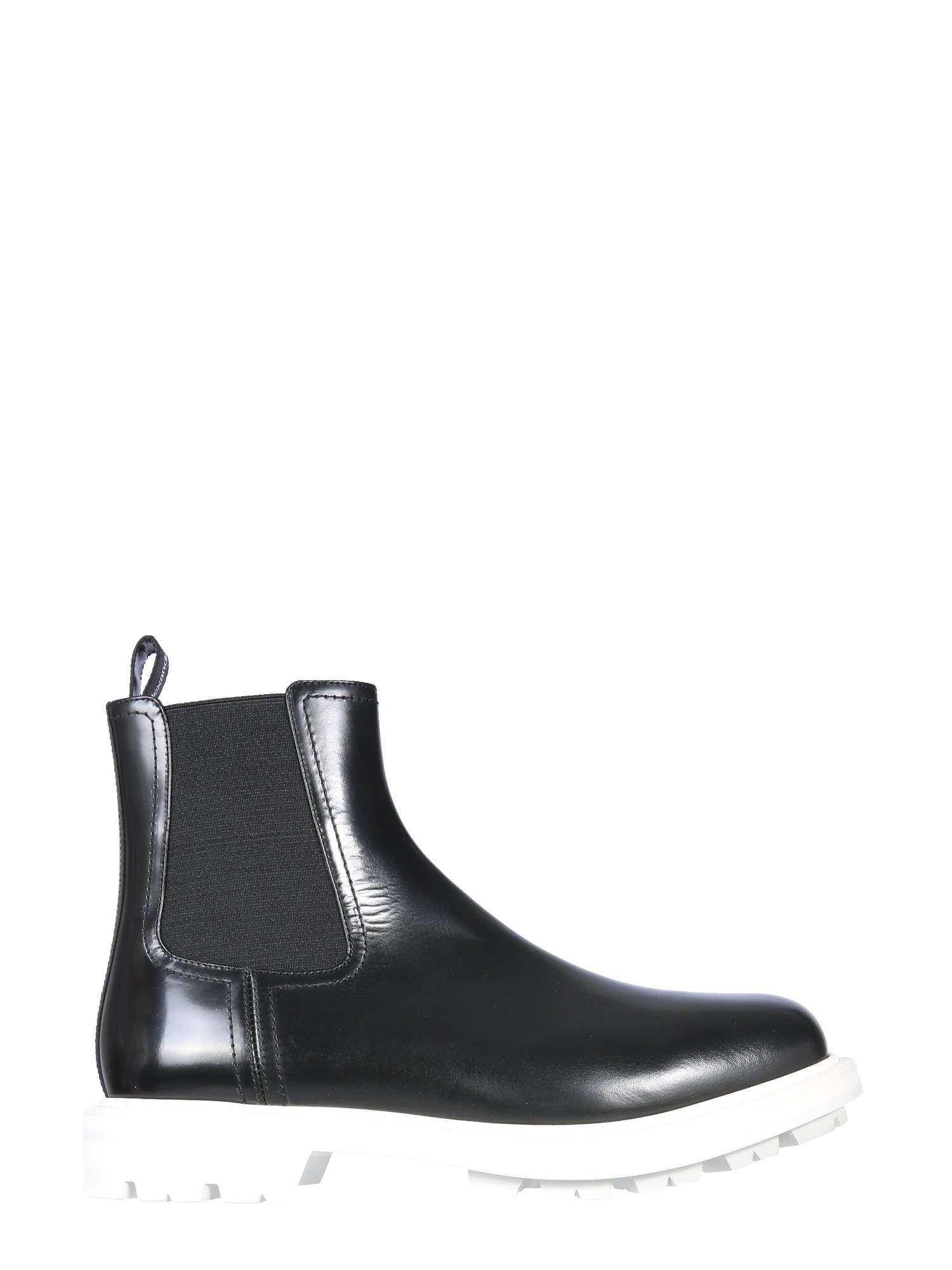 alexander mcqueen chelsea worker boots