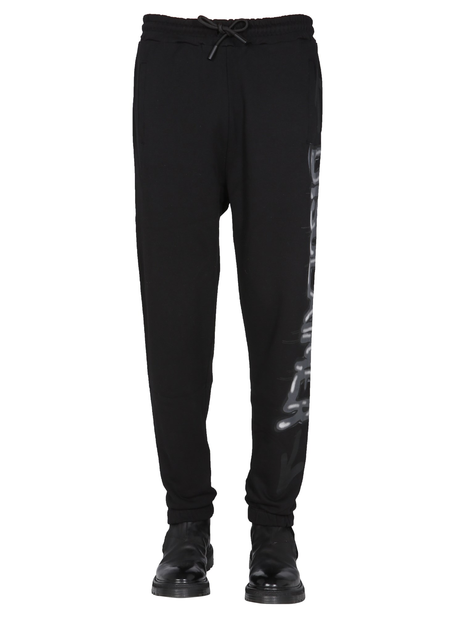 disclaimer jogging pants with screen print