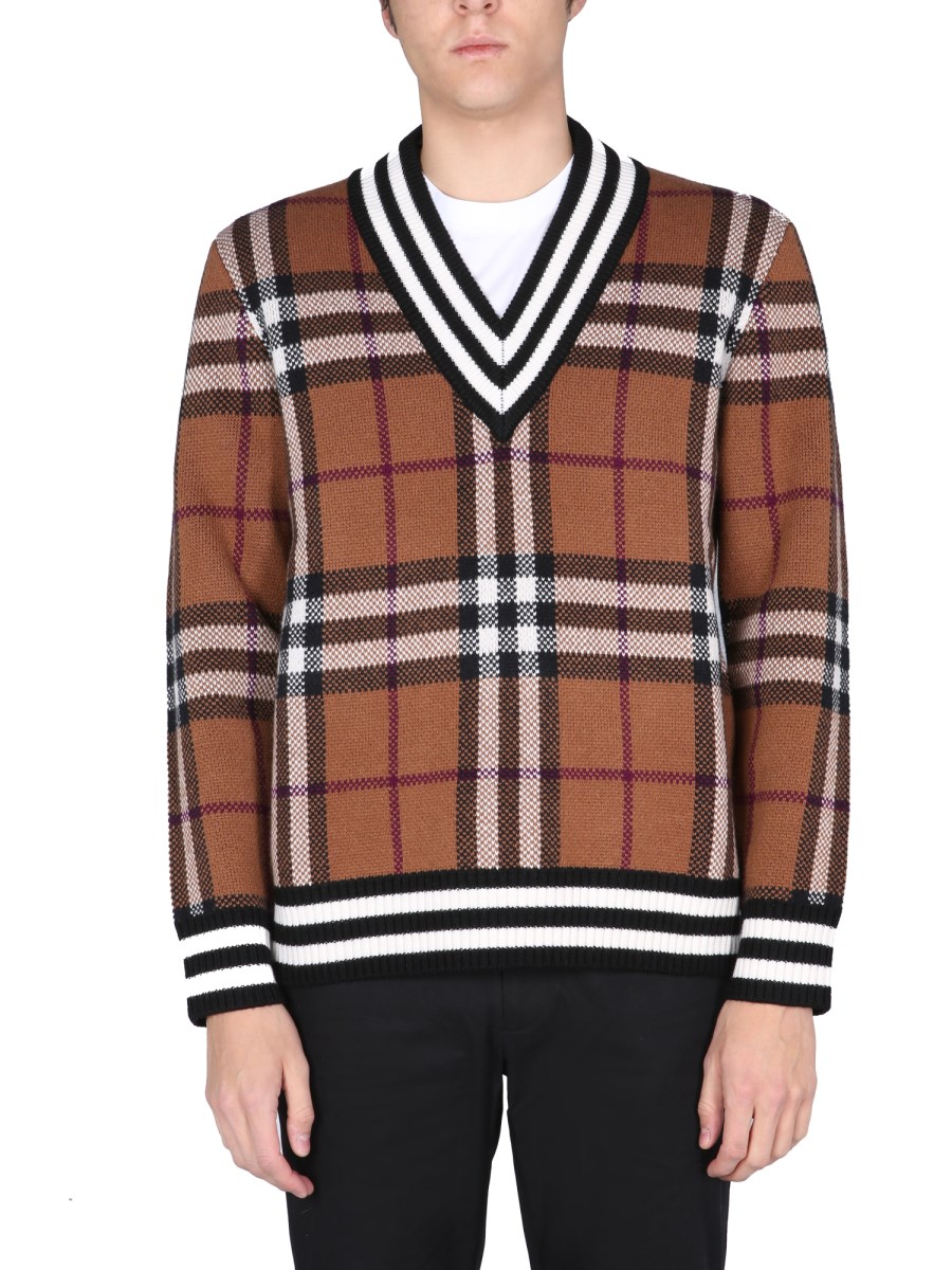 Burberry sale pattern sweater