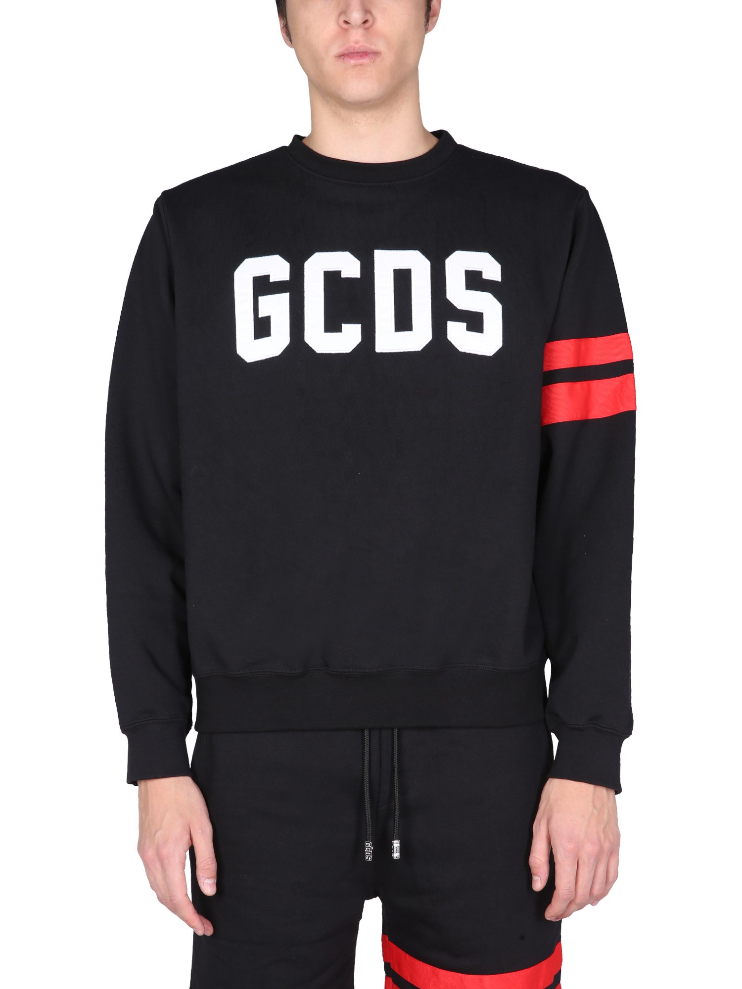 gcds crew neck sweatshirt