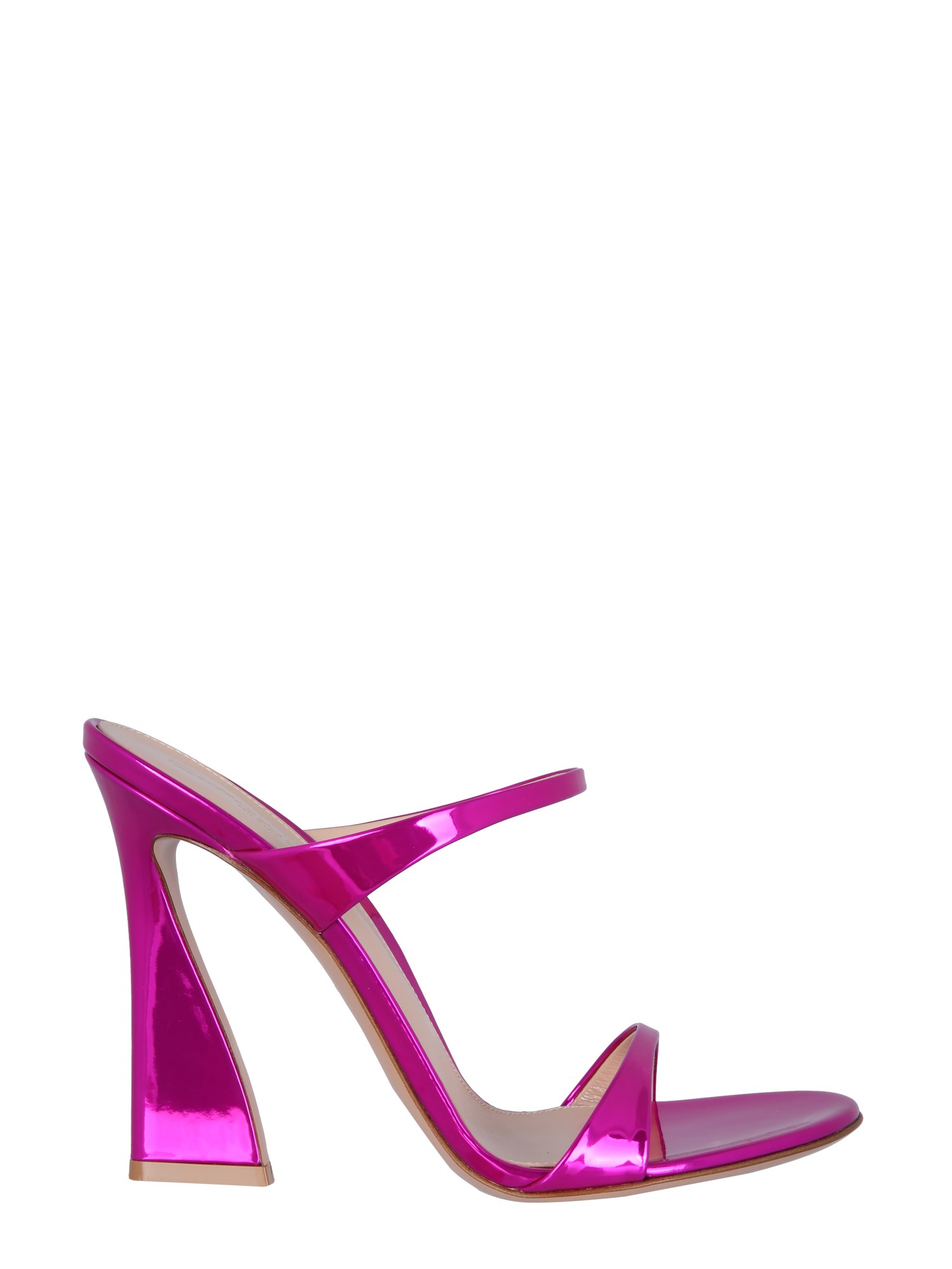 gianvito rossi aura pumps