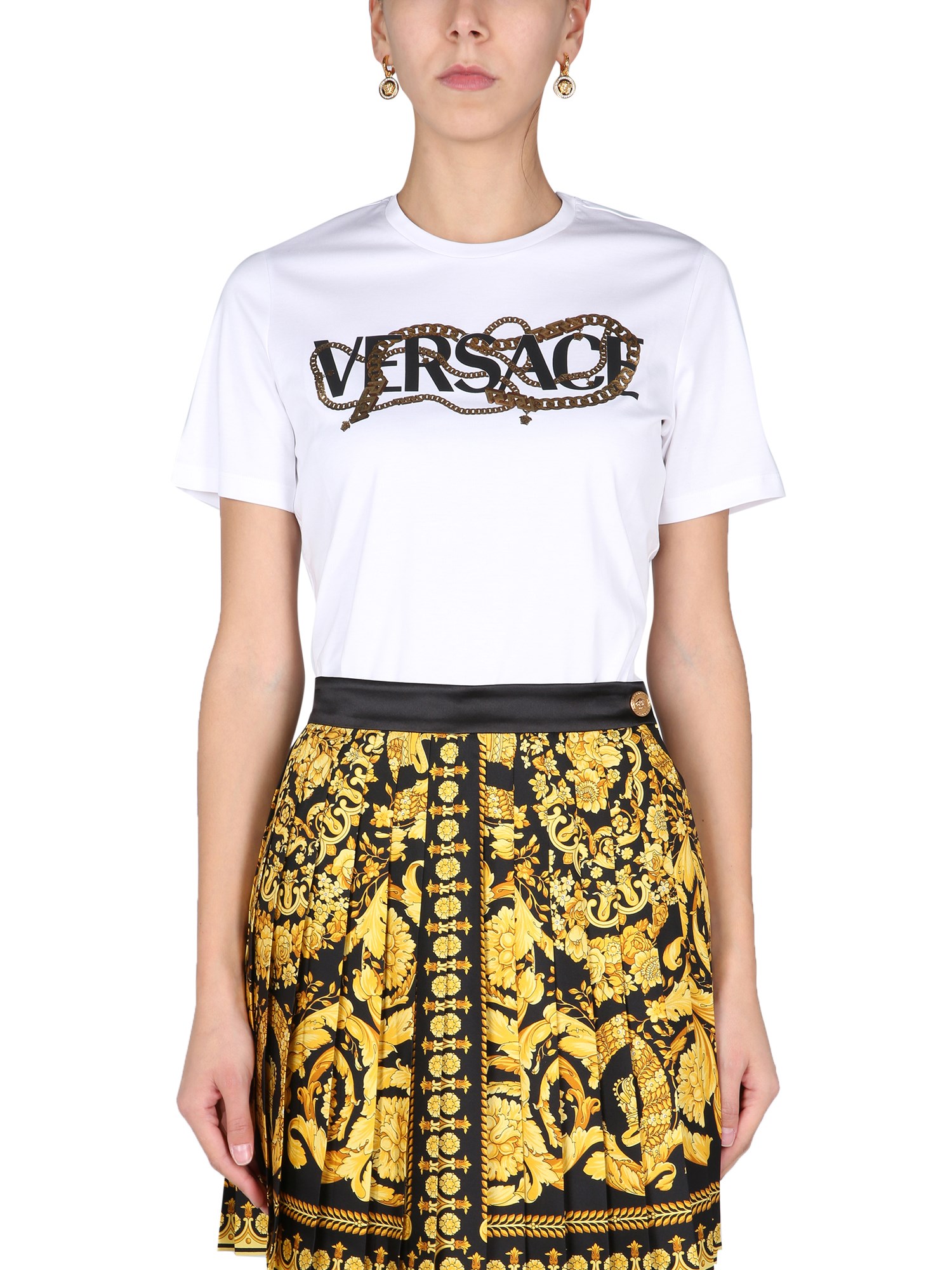 versace t-shirt with chain logo print