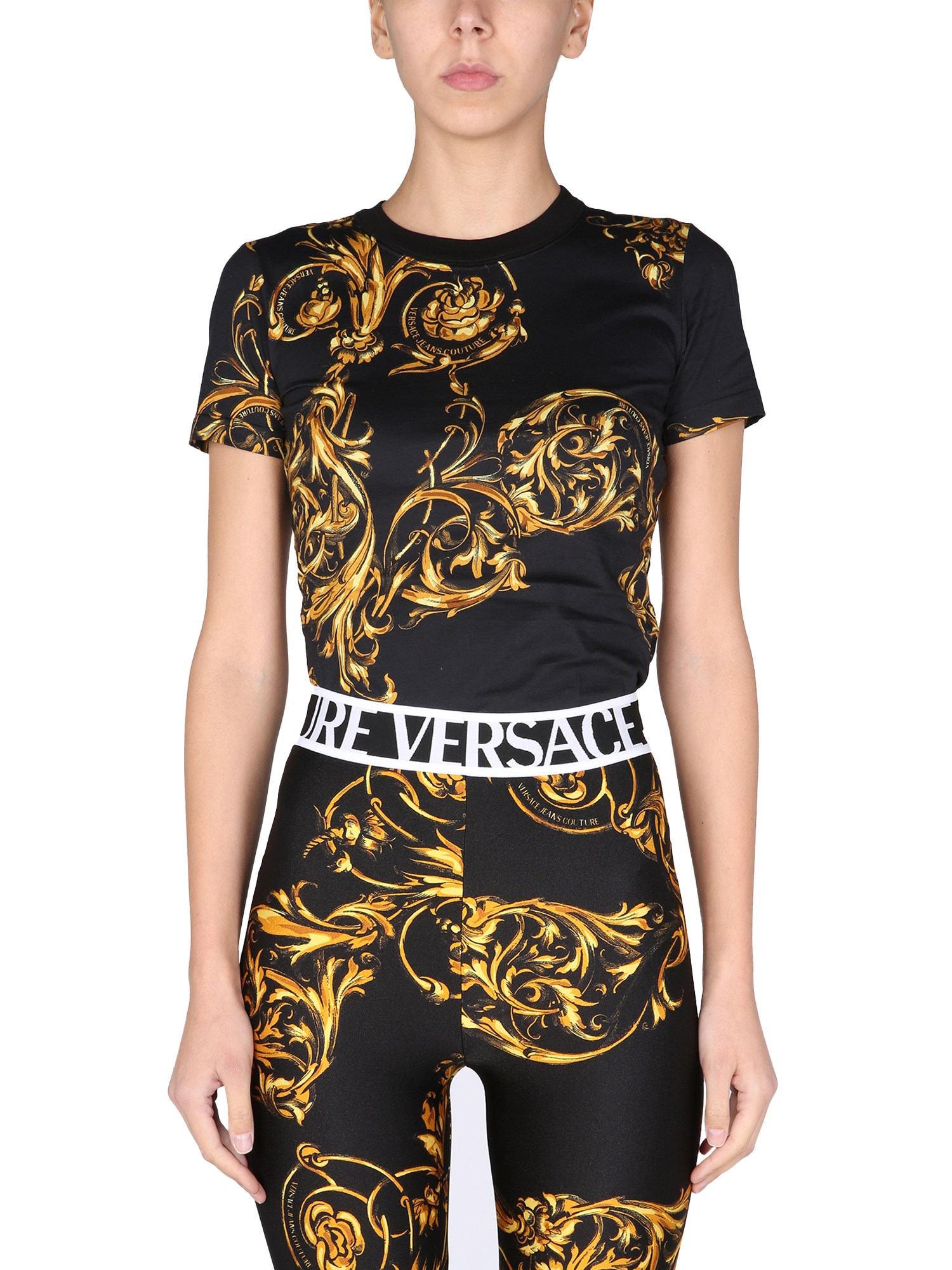 versace jeans couture "regalia baroque" t-shirt