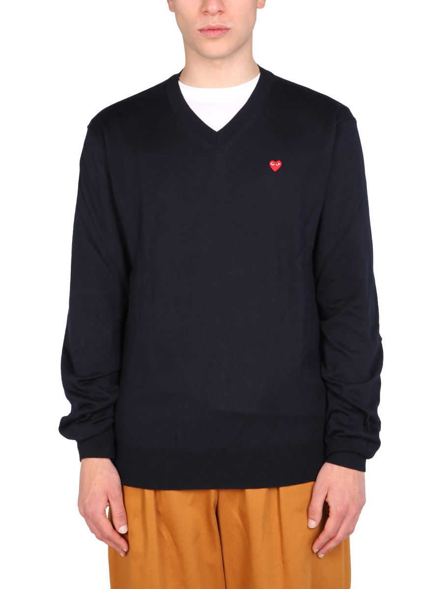 COMME DES GARCONS PLAY MAGLIA IN COTONE CON PATCH LOGO