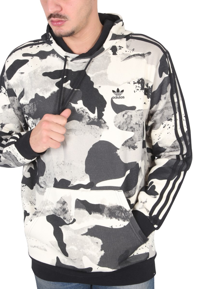 Adidas originals camo pack 2024 hoodie