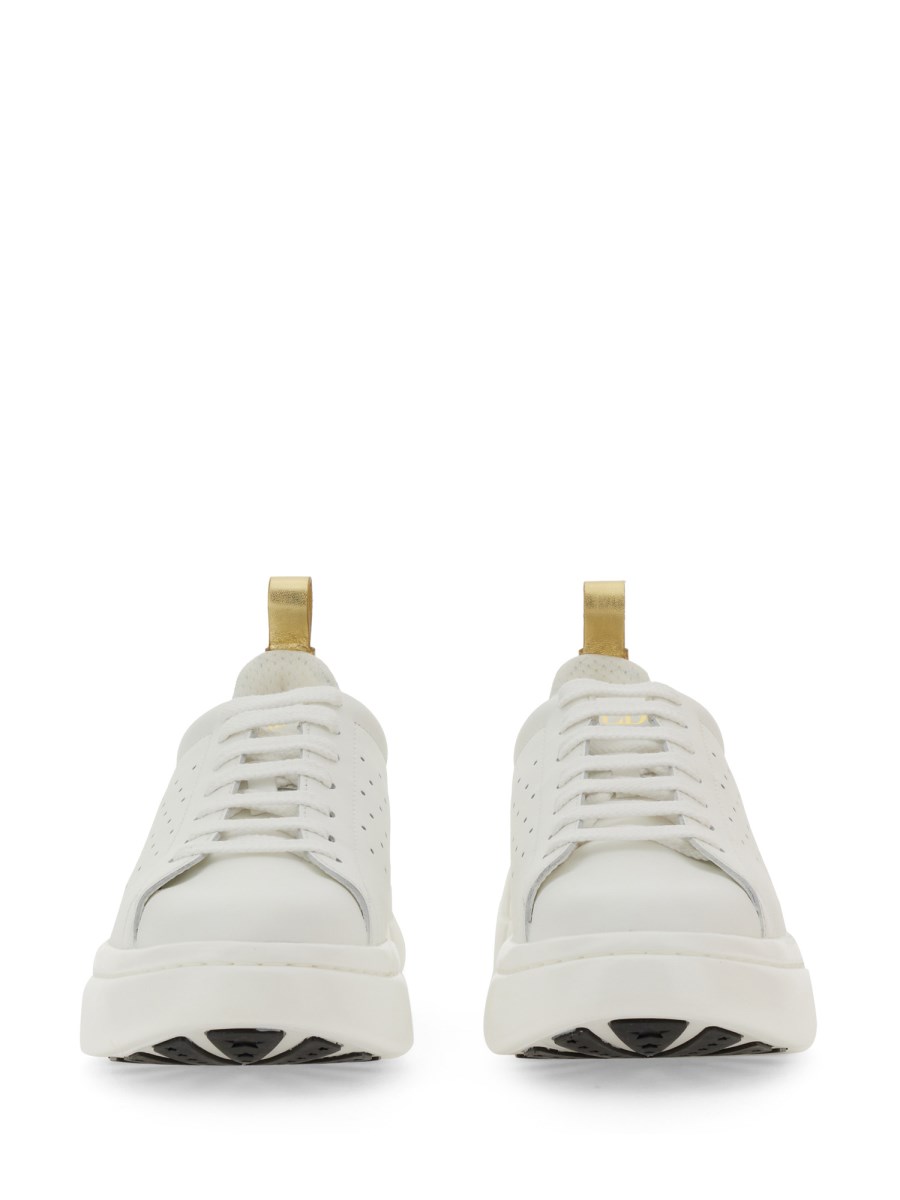 SNEAKER BOWALK