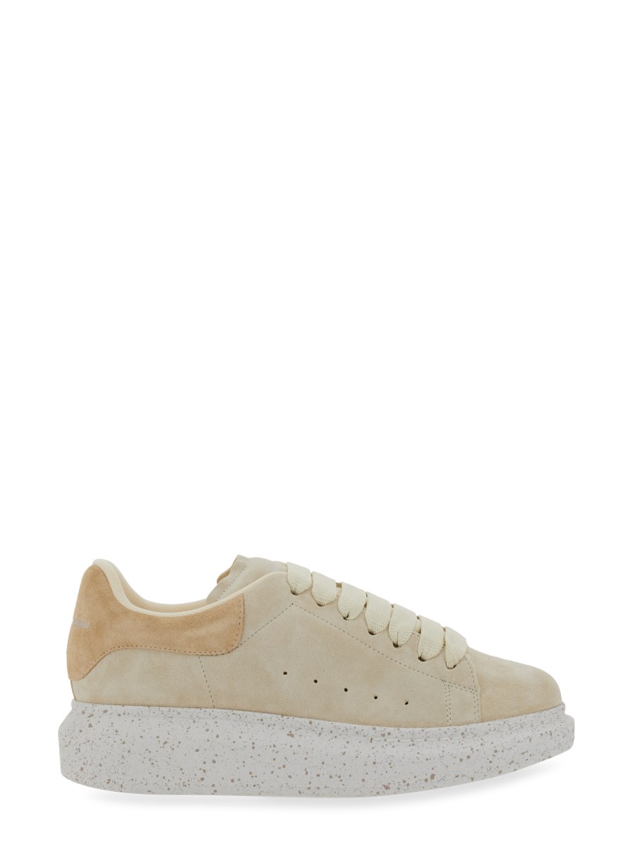 ALEXANDER McQUEEN SNEAKER OVERSIZE IN CAMOSCIO Eleonora Bonucci