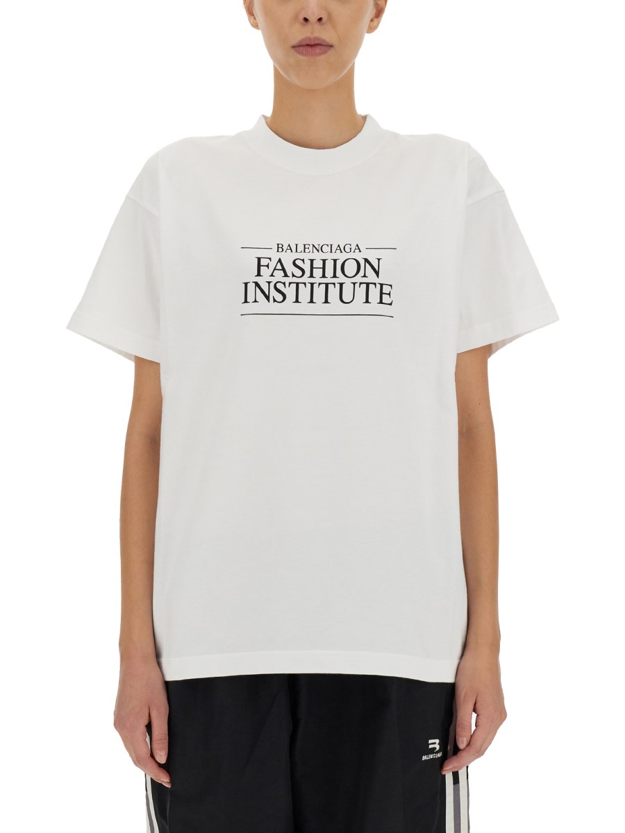 Shop Balenciaga Fashion Institute T-shirt Medium Fit