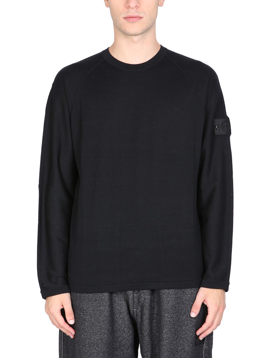 Logo patch cotton sweatshirt in black - Stone Island