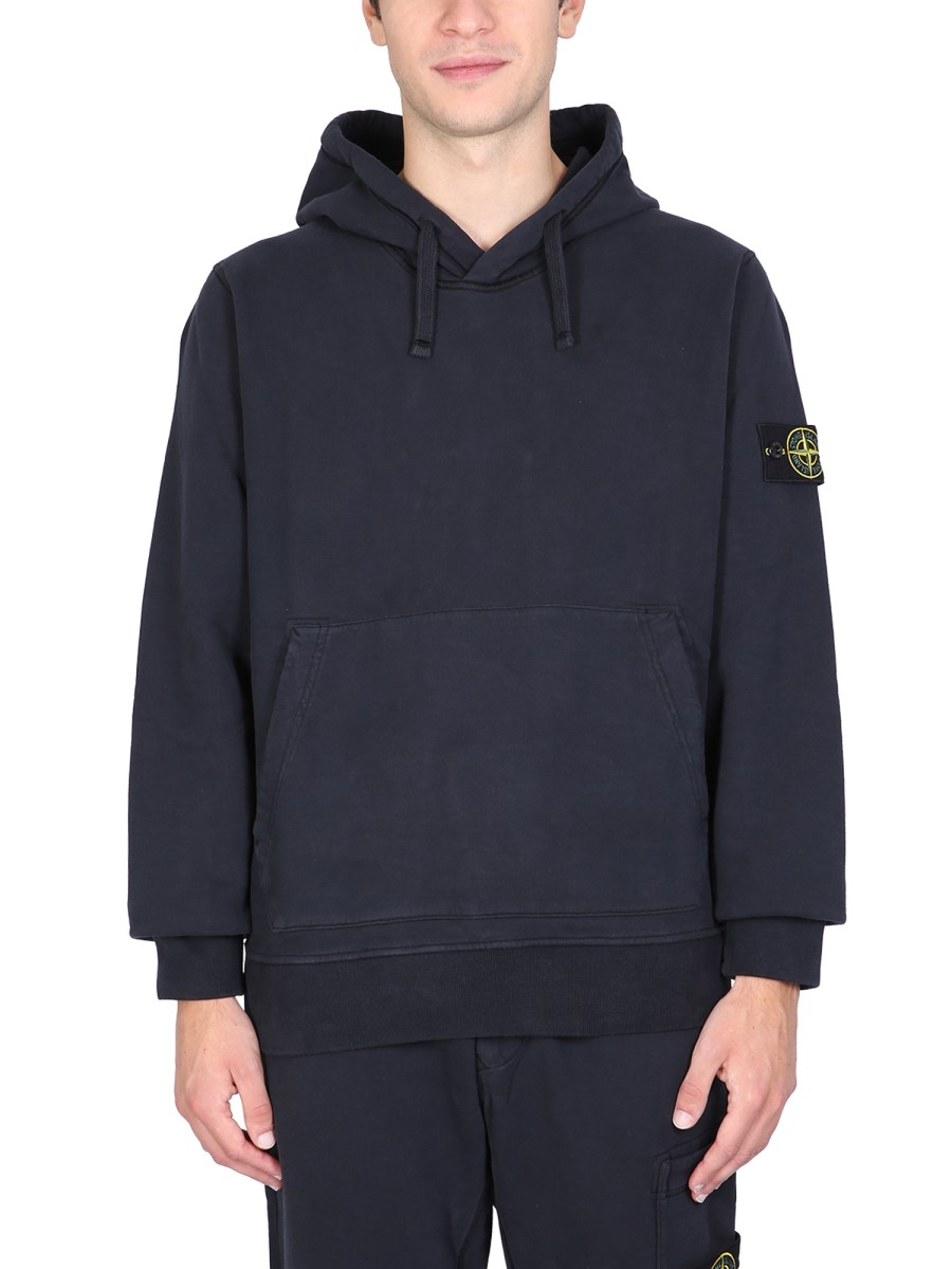 Stone island best sale compass logo sweatshirt