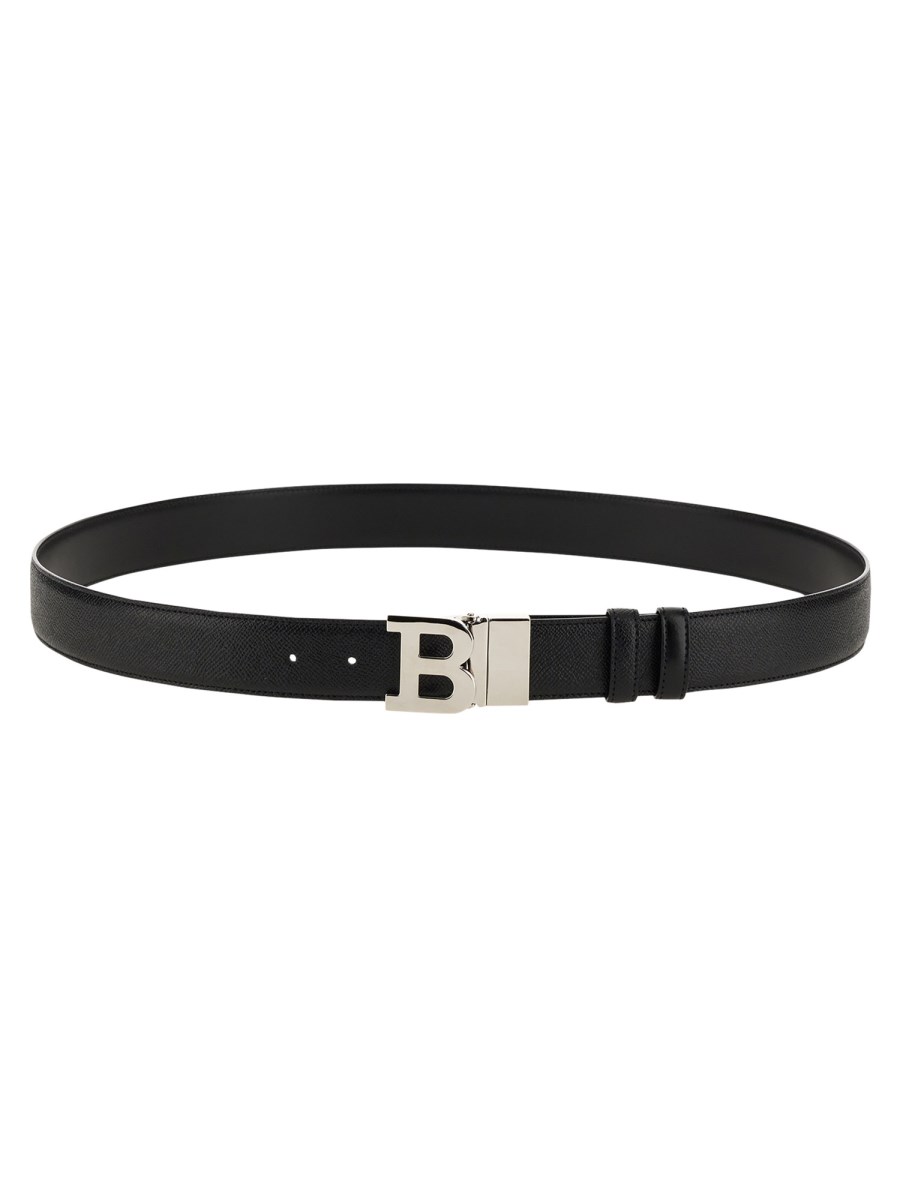 Double b outlet belt