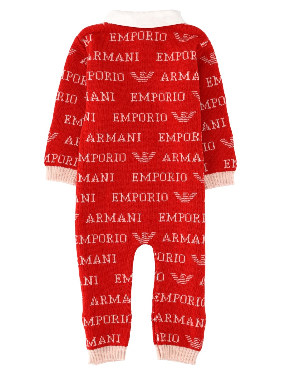 TUTINA LOGATA IN MAGLIA