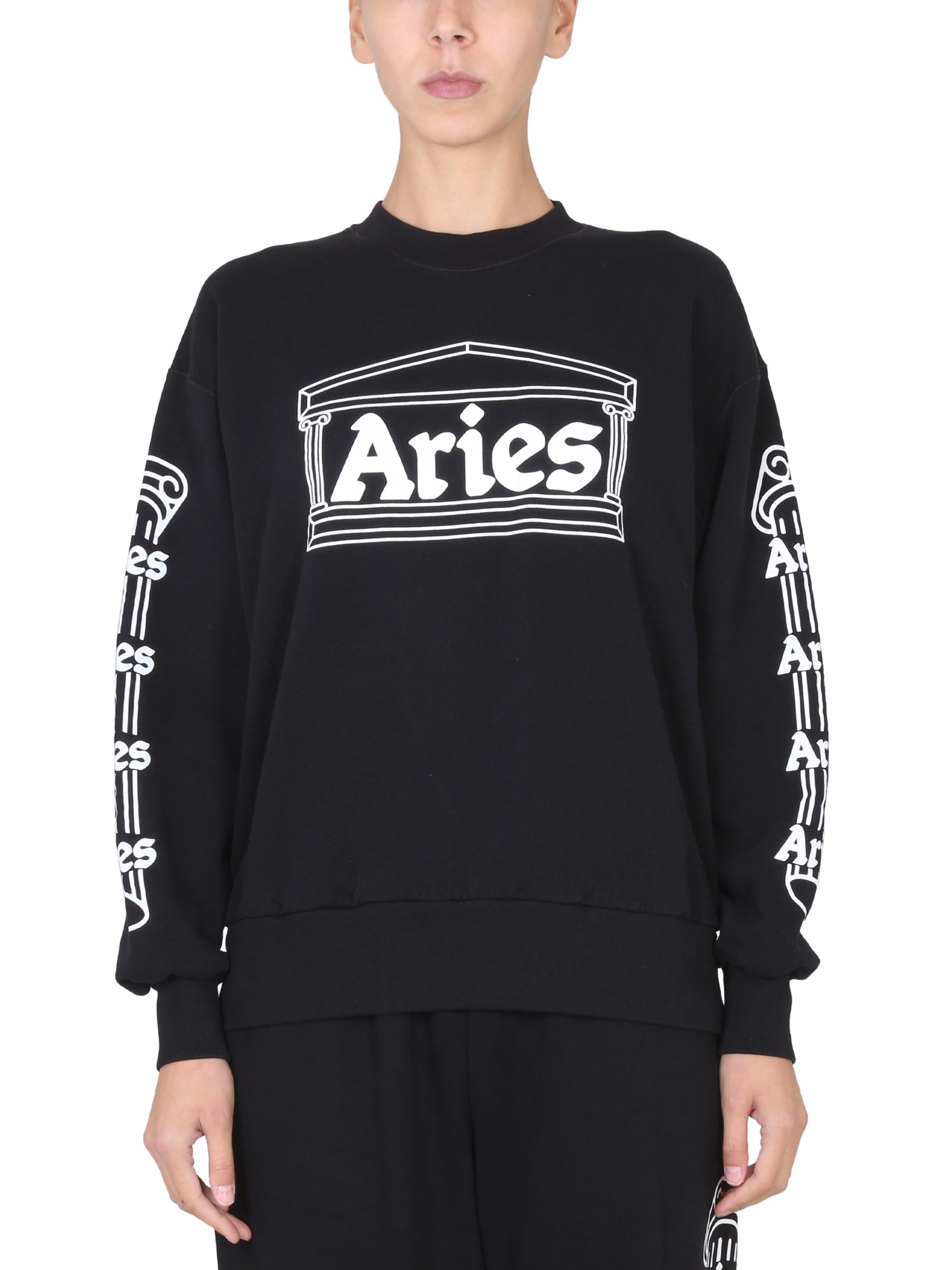 Aries Crewneck Sweatshirt Unisex In Black