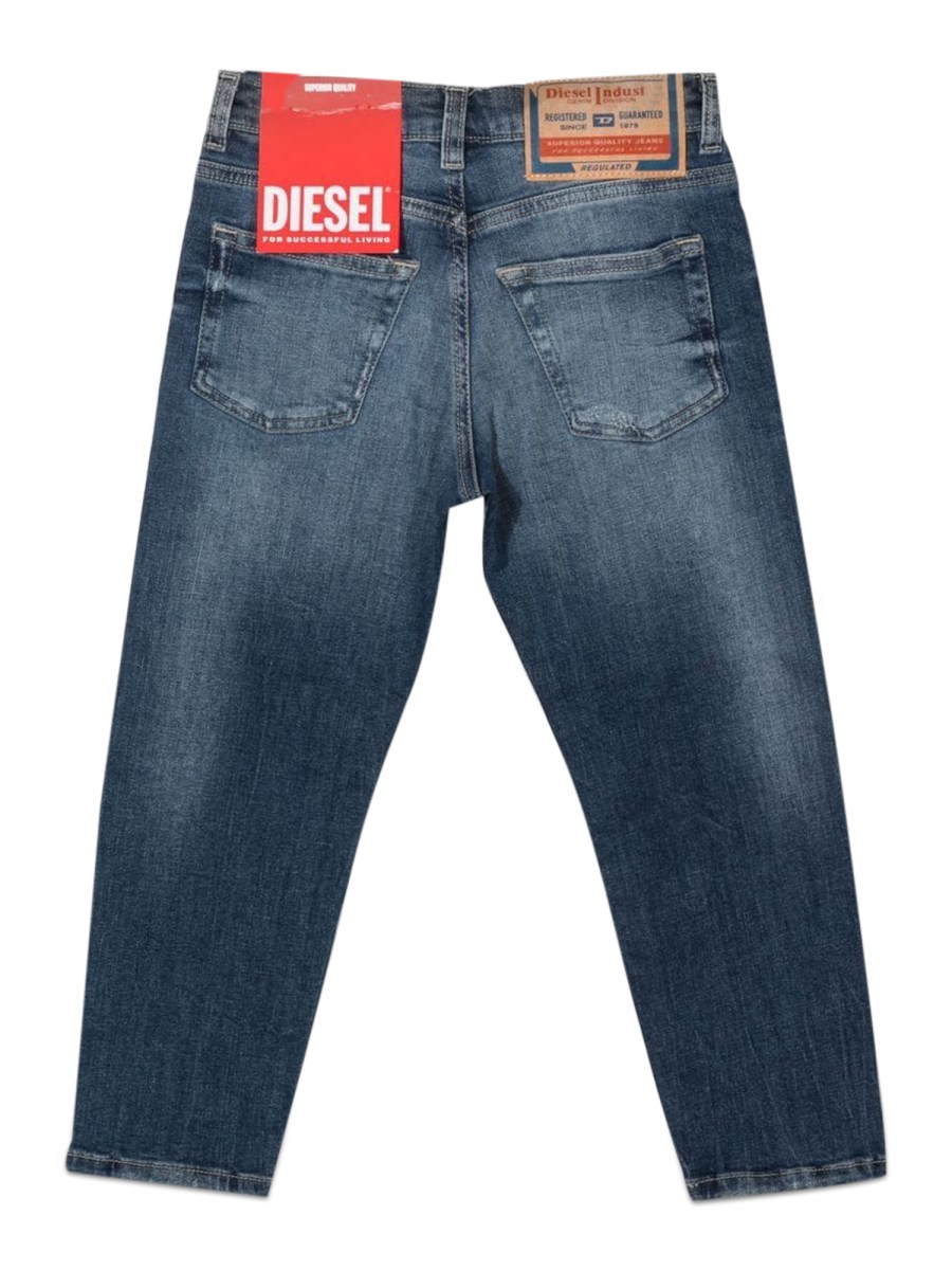 JEANS LUCAS CON ROTTURE PATCH
