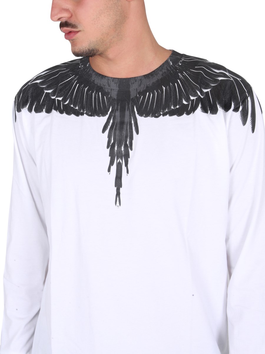 MARCELO BURLON COUNTY OF MILAN T SHIRT A MANICA LUNGA CON STAMPA Eleonora Bonucci