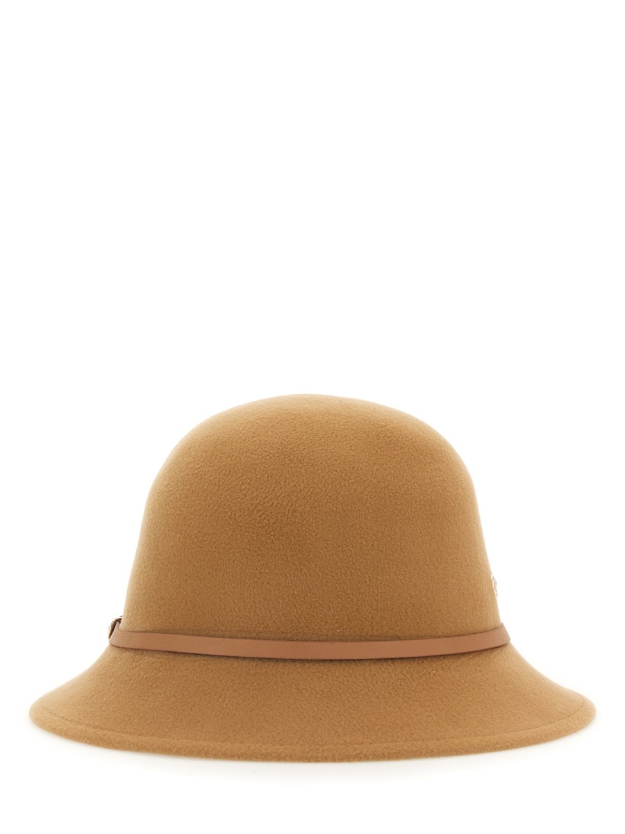 CAPPELLO BUCKET ALTO 6