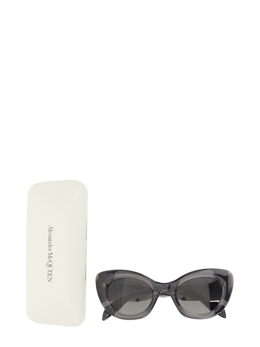 Alexander mcqueen best sale cat eye sunglasses