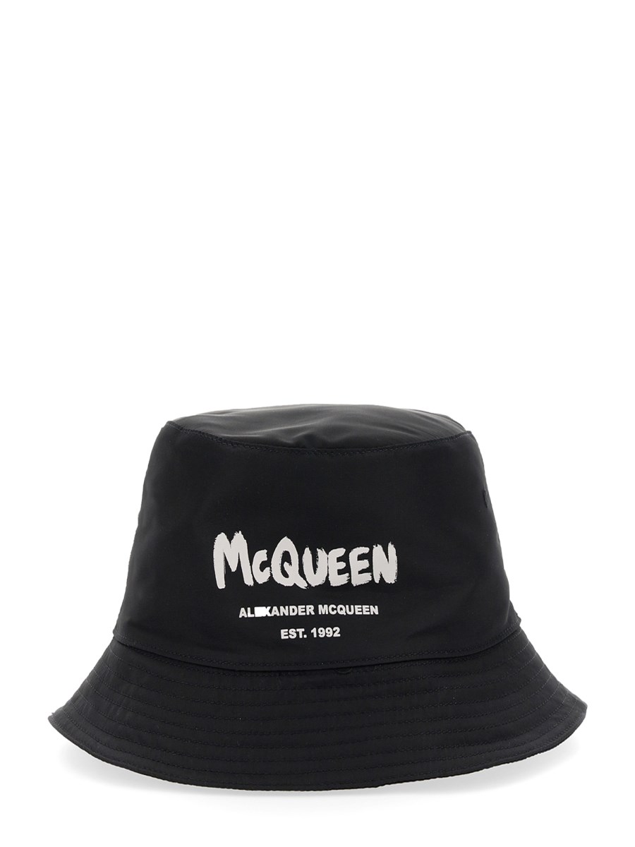 ALEXANDER McQUEEN CAPPELLO BUCKET IN NYLON CON STAMPA LOGO GRAFFITI