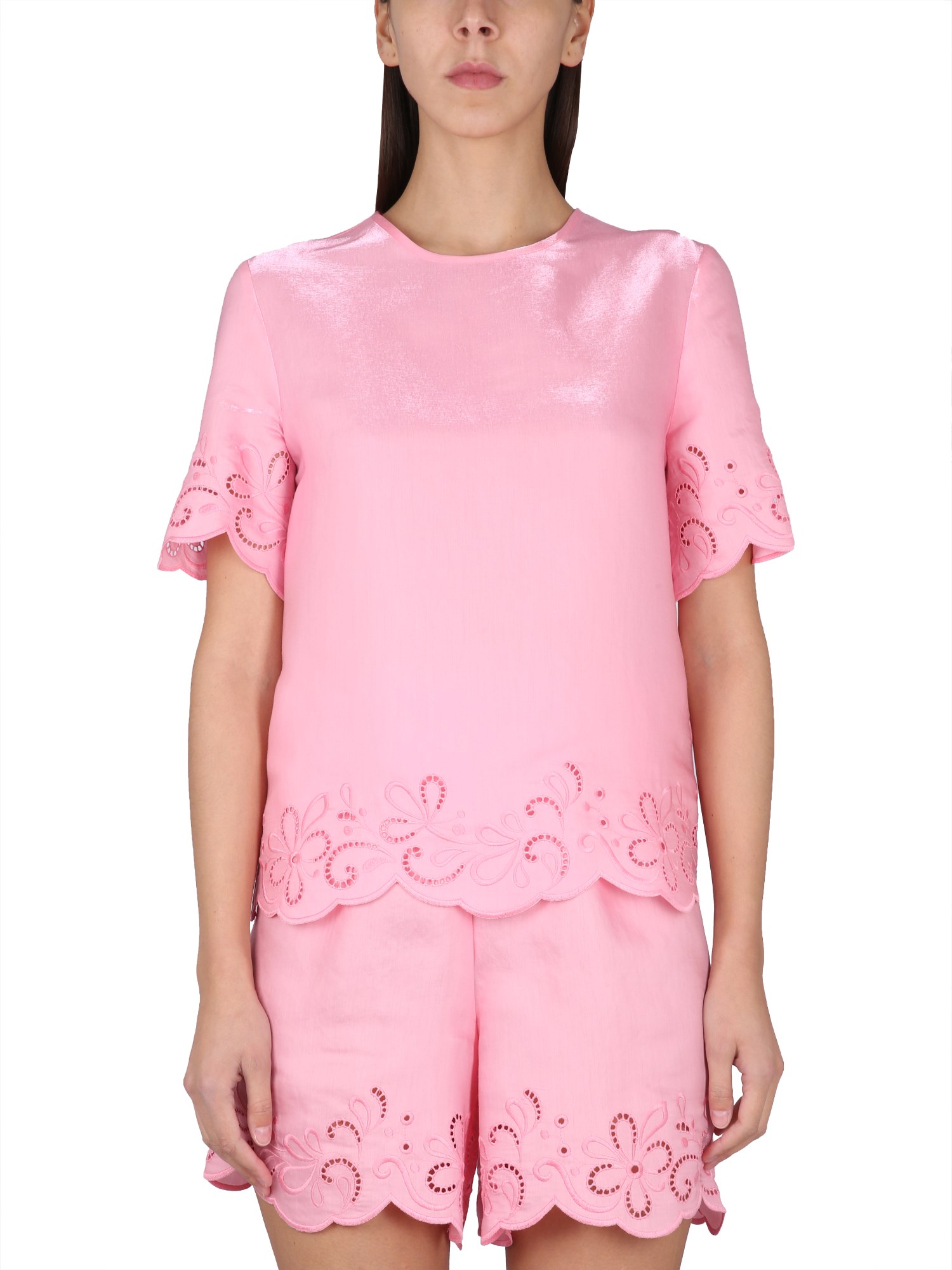 Boutique Moschino Chic Round Neck Top With Back Button Closure In Pink