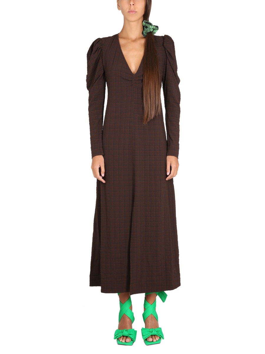 GANNI - SEERSUCKER V-NECK MAXI DRESS - Eleonora Bonucci