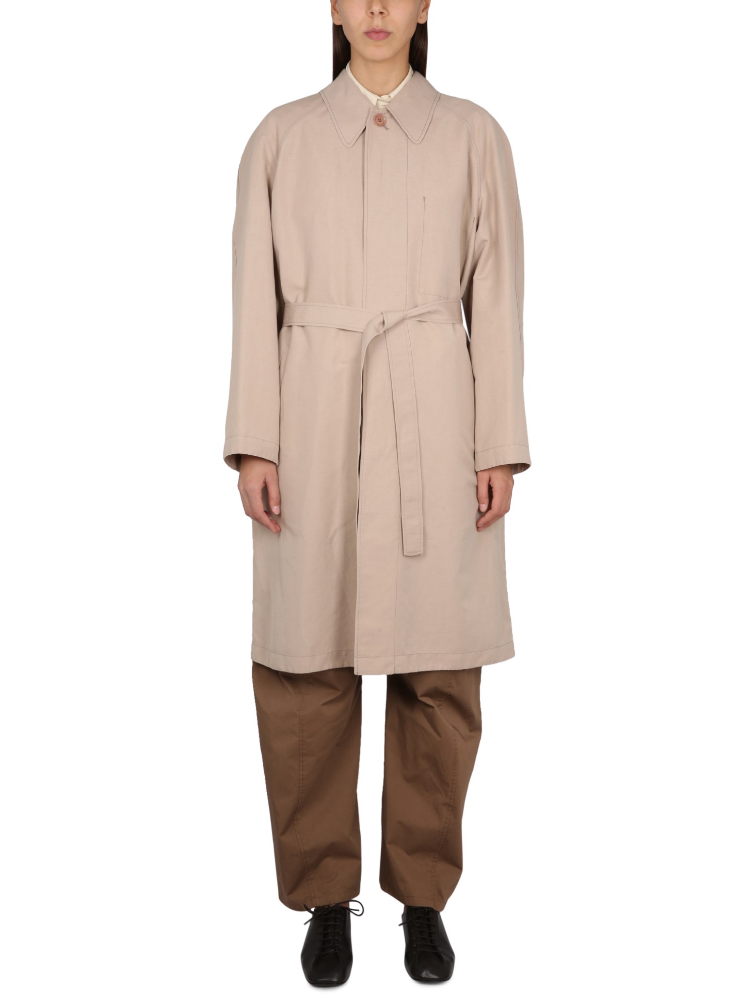 Lemaire Belted Trench Coat In Beige