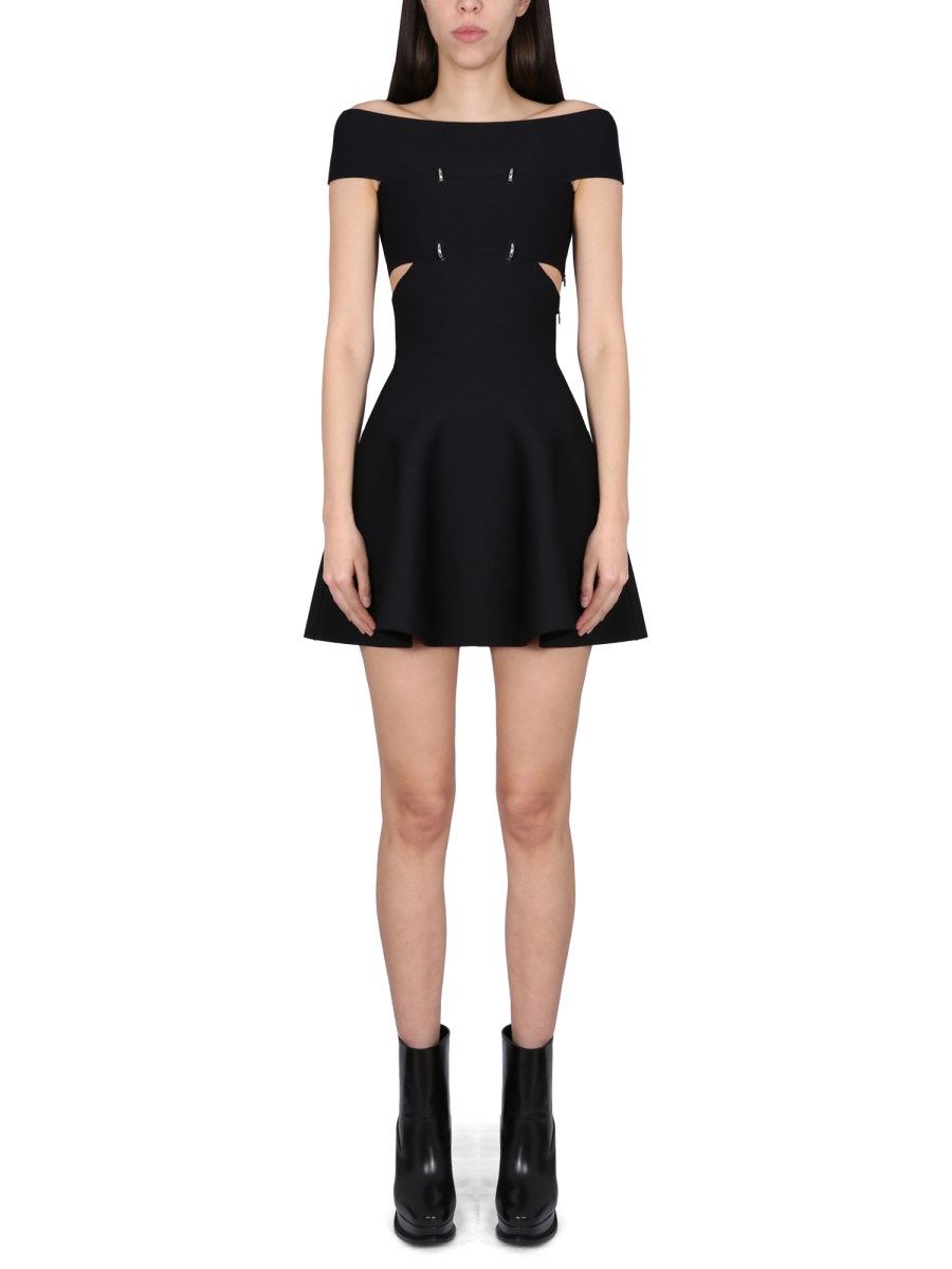 ALEXANDER McQUEEN MINIABITO CON SPALLE SCOPERTE E DETTAGLI CUT-OUT