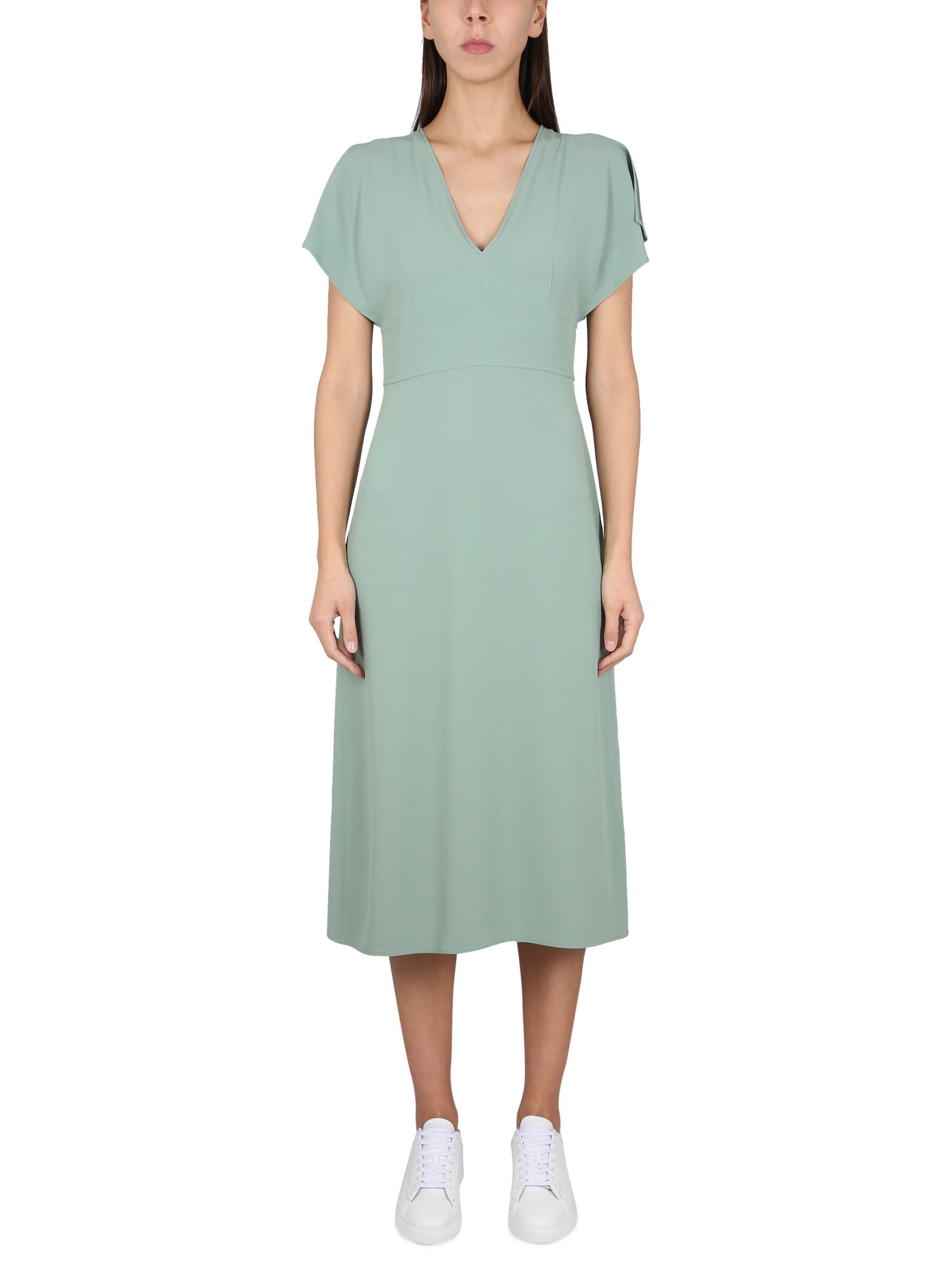 Slim-fit long-length dress with V neckline