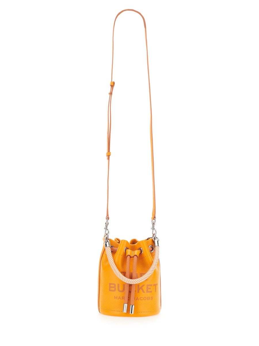 MARC JACOBS - LEATHER THE BUCKET BAG - Eleonora Bonucci