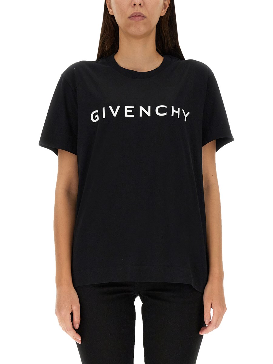 Prezzo t hot sale shirt givenchy