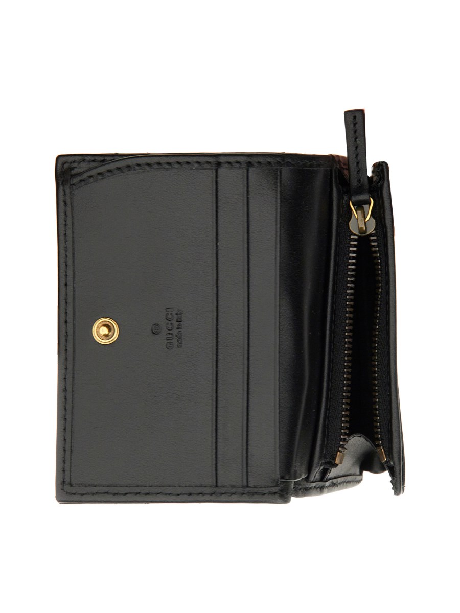 Gg marmont matelasse card case hot sale