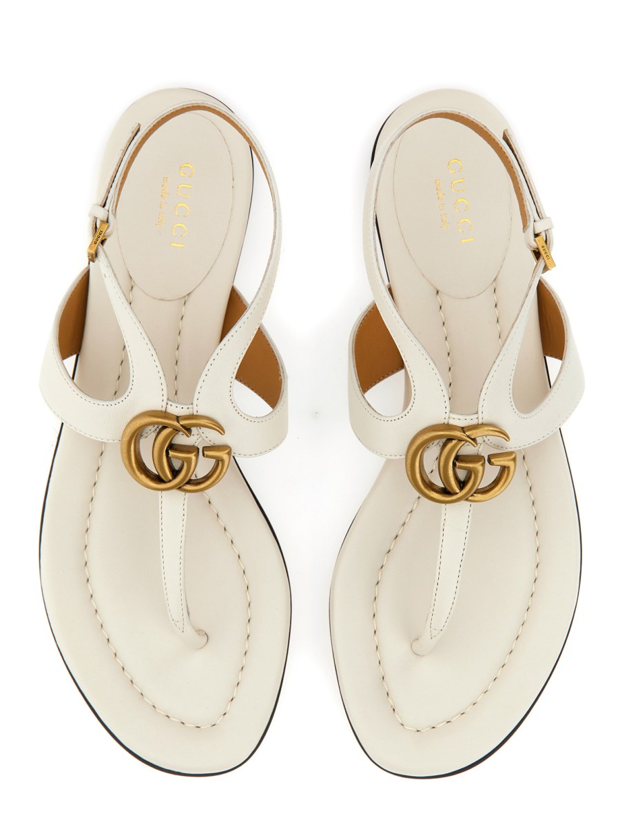 Gold gucci 2025 flip flops