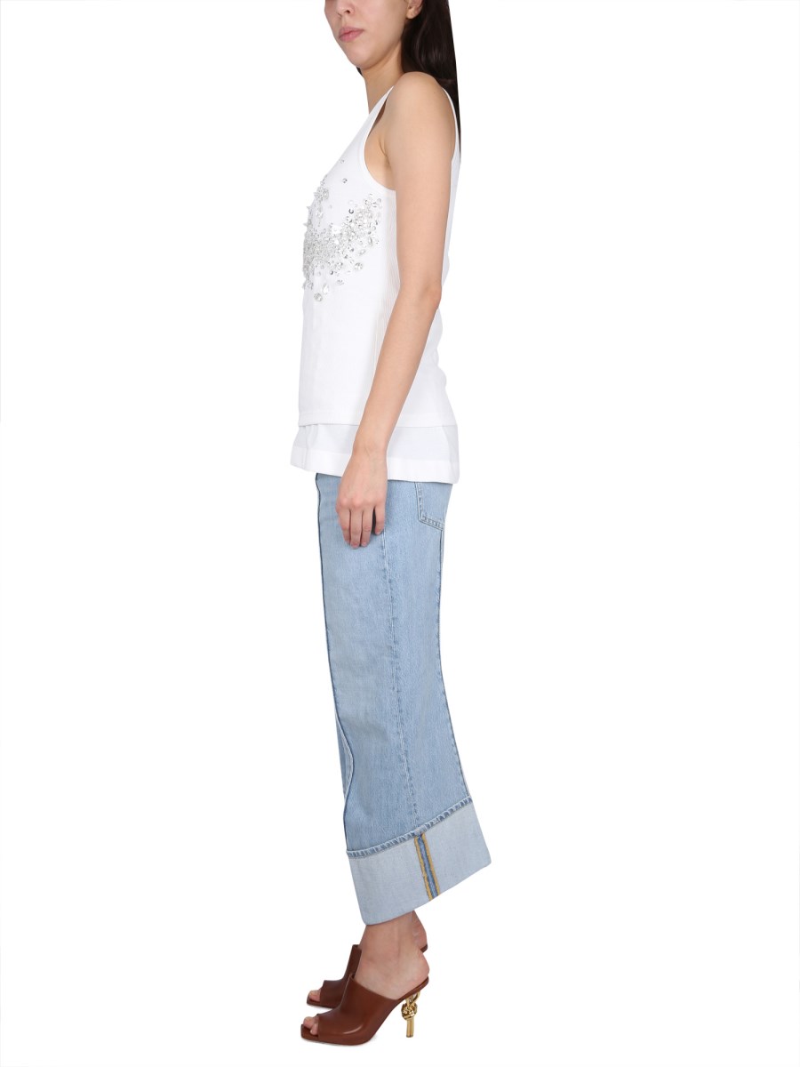 JEANS DALLA LINEA CURVA 