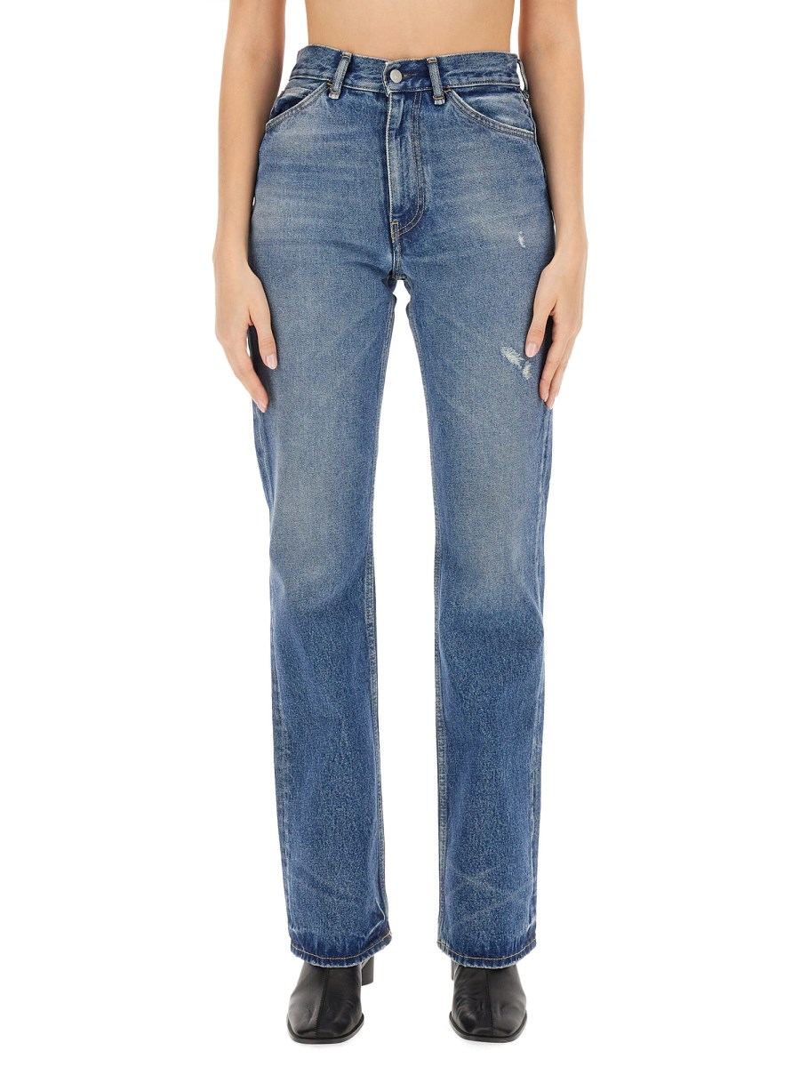 JEANS IN DENIM 