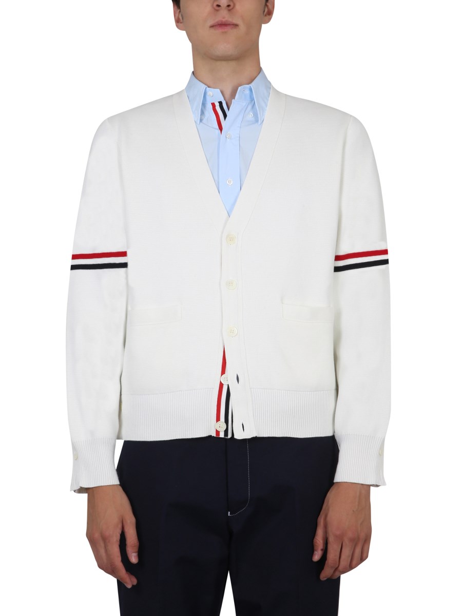 THOM BROWNE CARDIGAN IN COTONE CON SCOLLO A V