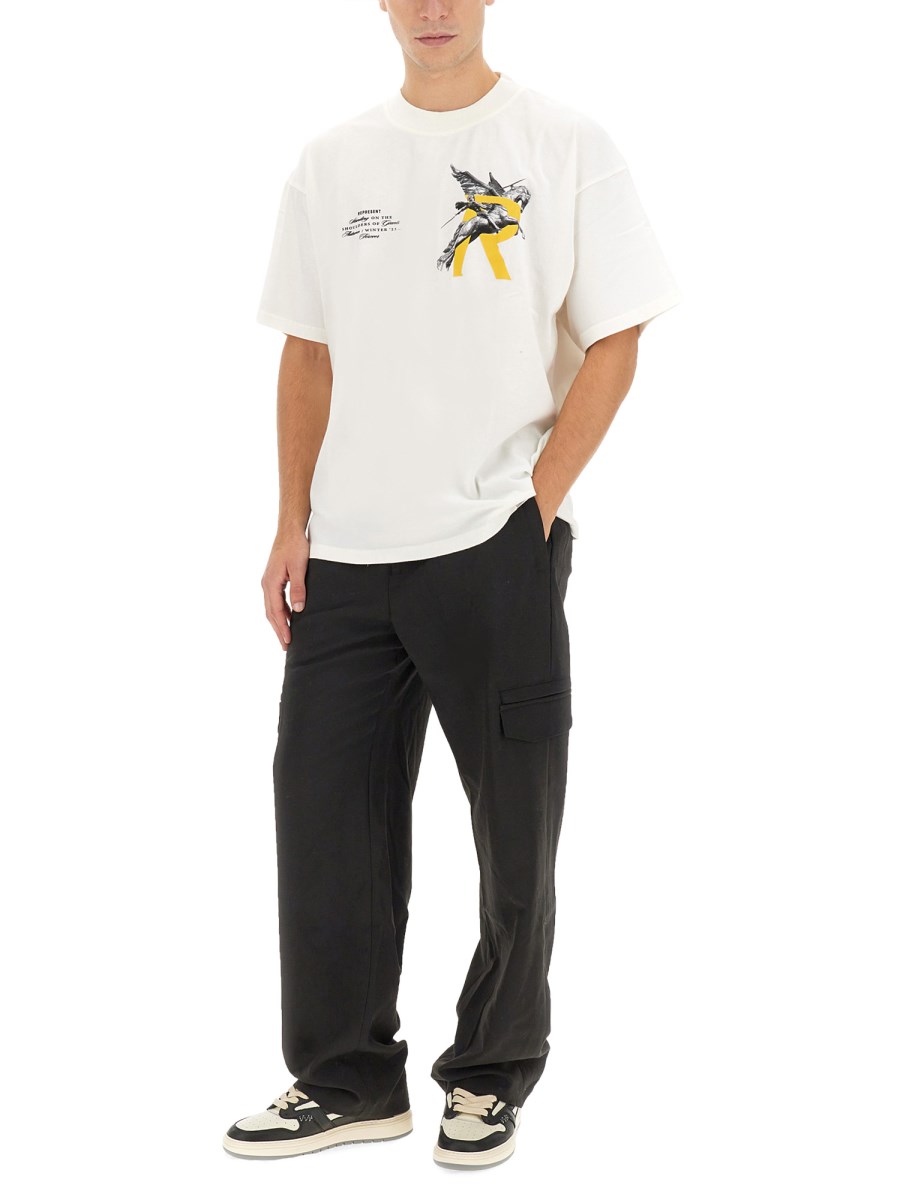 T-SHIRT CON STAMPA